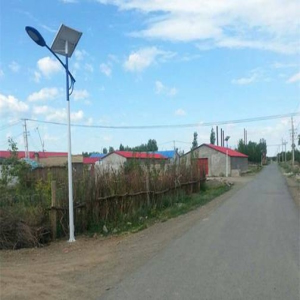 太陽(yáng)能(néng)普通(tong)路燈（鉛酸電(dian)池）